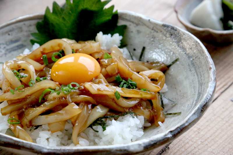 剣先イカの漬け丼